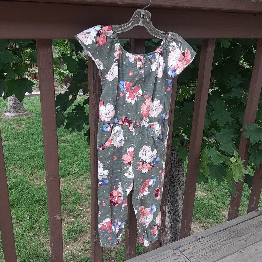2 for $15 Toddler 3 Old Navy Green Floral Romper White Red Blue Flowers Pockets